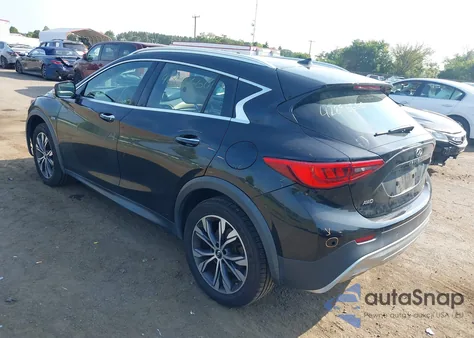 2017 Infiniti Qx30 Premium z USA, uszkodzony, nr VIN SJKCH5CR6HA017384
